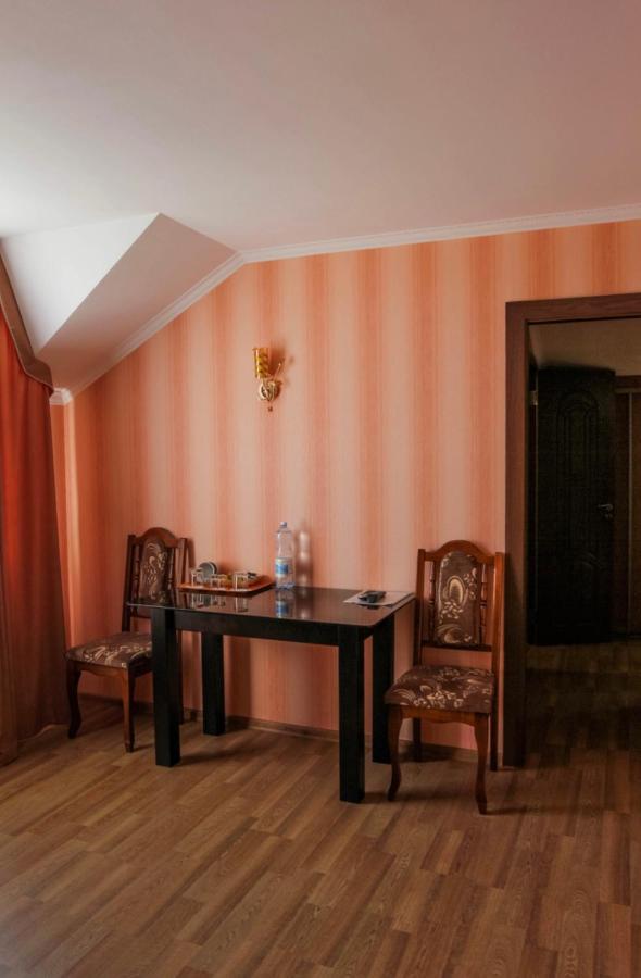Гостинний Маєток Hotell Myla Eksteriør bilde